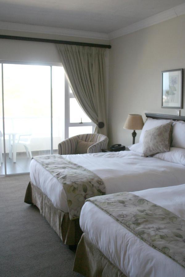 The Estuary Hotel & Spa ポート・エドワード エクステリア 写真